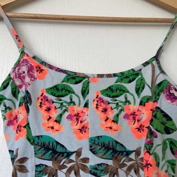 EXPRESS - ROMPER (Super Comfy) - Picture 2 of 8